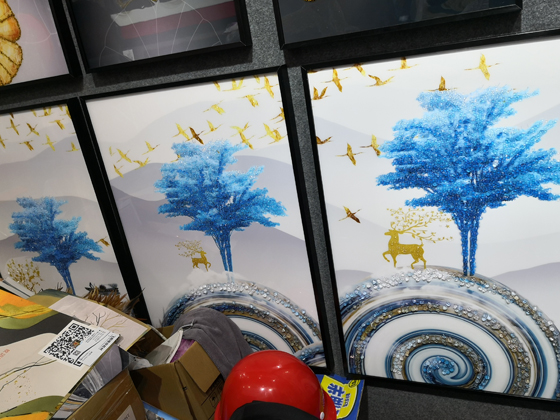 展畫(huà)三十八